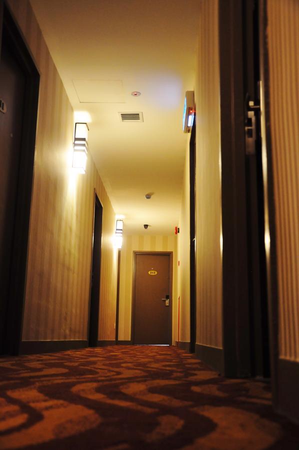 Hotel Zamburger Victory City Τζόχορ Μπάχρου Εξωτερικό φωτογραφία