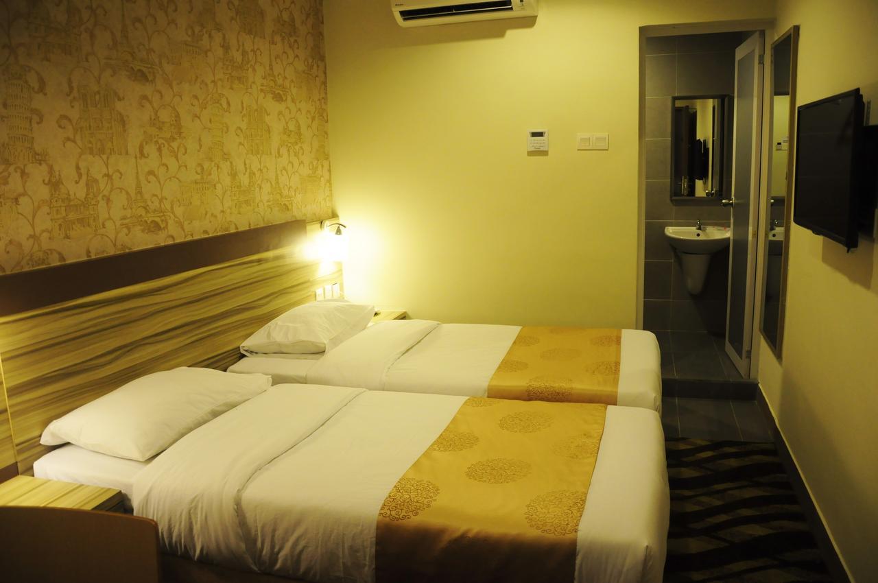 Hotel Zamburger Victory City Τζόχορ Μπάχρου Δωμάτιο φωτογραφία