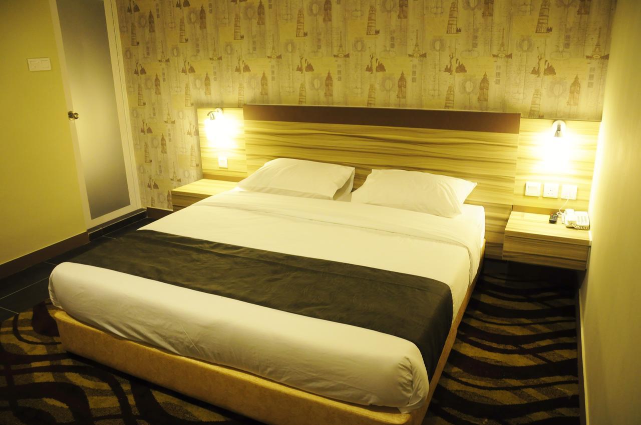 Hotel Zamburger Victory City Τζόχορ Μπάχρου Δωμάτιο φωτογραφία