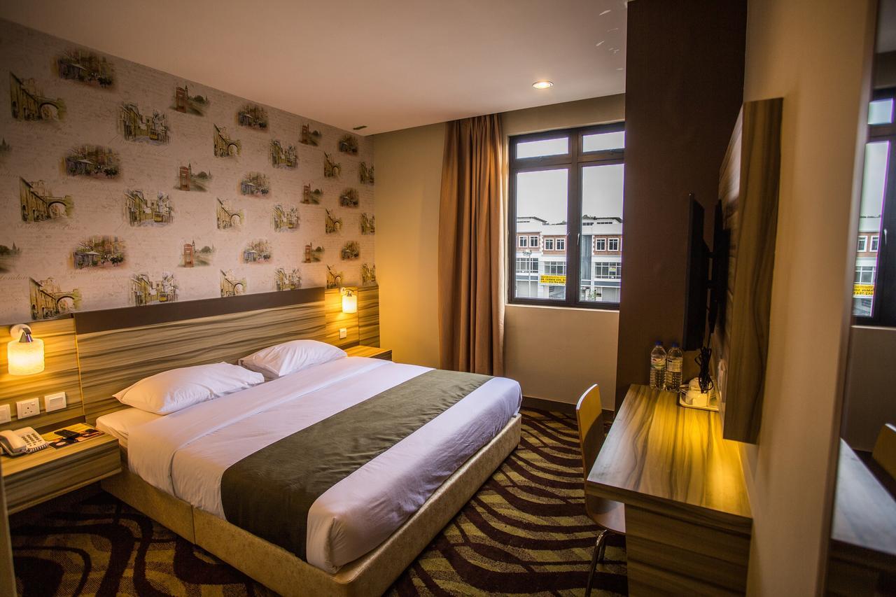 Hotel Zamburger Victory City Τζόχορ Μπάχρου Δωμάτιο φωτογραφία